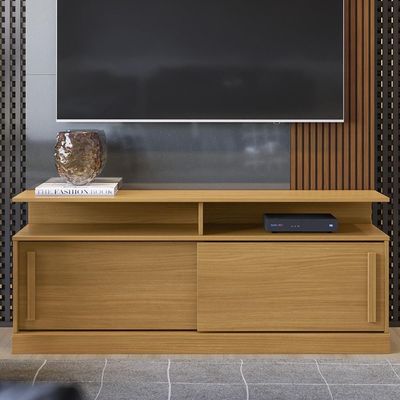 Rack Home Painel Chicago - Mdf Rodízios E Portas De Correr Para Até 60" Tauari-cinza Perolizado - Lukaliam Móveis
