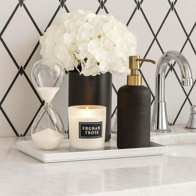 Kit Bandeja Decorativa Branca e Porta Escova de Dentes Cinza Plástico Banheiro Lavabo
