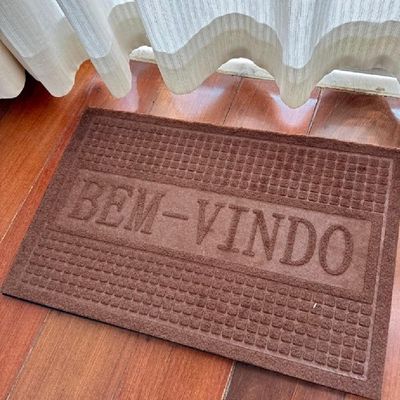 Capacho Emborrachado Aveludado Entrada Porta Apartamento Tapete Antiderrapante Bem Vindo Marrom