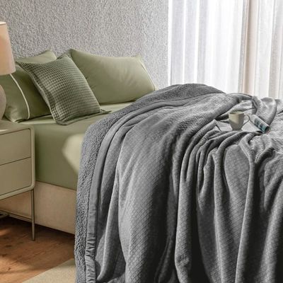 Cobertor King de Sherpa e Flanel Fleece Karsten 290x260 cm Eliot Metal King / Cinza