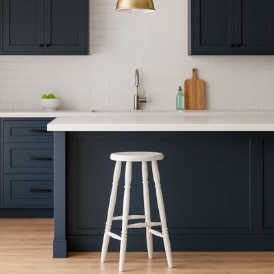 Banqueta Alta em Madeira Maciça 75cm Branco Marin Brasil