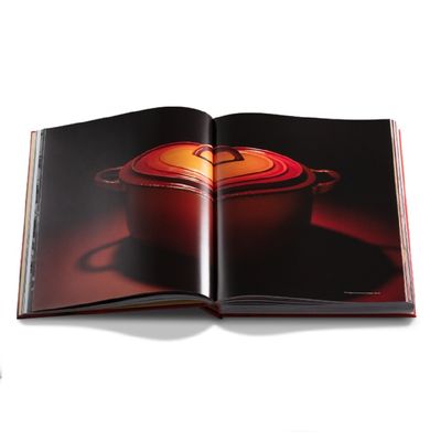 LIVRO CENTENÁRIO LE CREUSET ASSOULINE CAPA DURA 304 PAGINAS EM INGLES 58041000010000