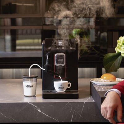 CAFETEIRA GAGGIA ESPRESSO AUTOMÁTICA MAGENTA MILK 127V 19110141