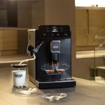 CAFETEIRA GAGGIA ESPRESSO AUTOMÁTICA MAGENTA MILK 127V 19110141