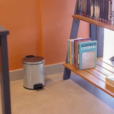 Lixeira com Pedal 3L Tramontina Loop Aço Inox e Balde Interno Cozinha Escritório Lavabo
