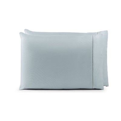 Par de Fronhas 70cm x 50cm 2 Peças Laura  Toque Percal 400 Fios 100% Poliéster - Cinza