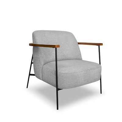 Kit 2 Poltronas Sala de Estar Pés em Ferro Preto Braço Madeira Maciça 86cm Thane Bouclê Cinza G63 - Gran Belo