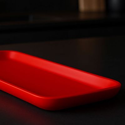 Prato Assimétrico 17x31cm Vermelho em Polipropileno
