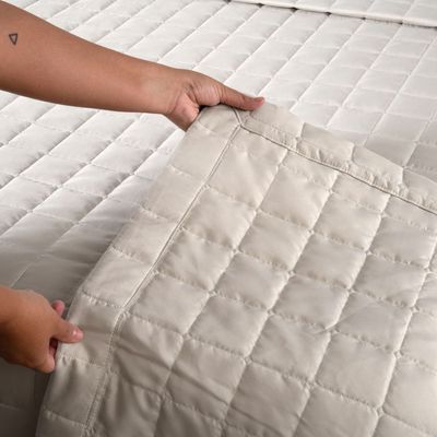 Kit Cobre Leito Colcha Dual King 3 Peças Matelado Dupla Face Liso - Areia