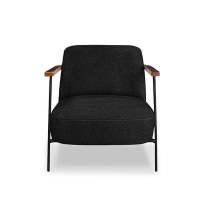 Kit 2 Poltronas Sala de Estar Pés em Ferro Preto Braço Madeira Maciça 86cm Thane Bouclê Preto G63 - Gran Belo