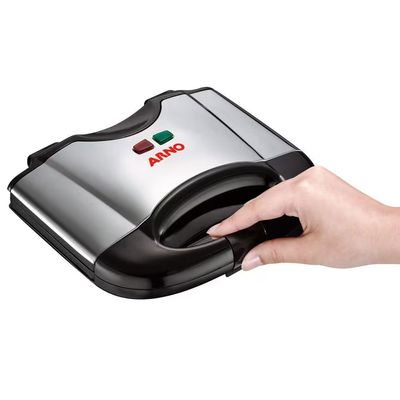 Sanduicheira Grill Sacs Placa Antiaderente Pés Antiderrapantes Arno Preto/Inox / 110V