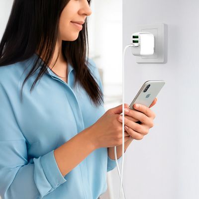 Adaptador Carregador Tomada Três Saídas Turbo 3.1A Cabo USB-C - Alta Velocidade para Android