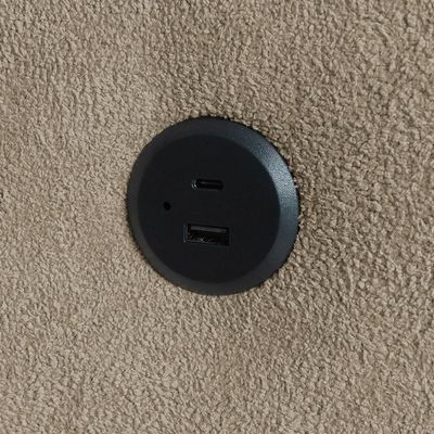 Sofá 5 Lugares Retrátil e Reclinável com USB Absoluto Linho Marrom