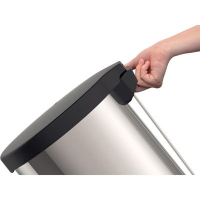 Lixeira Inox com Pedal New Tramontina com Acabamento Polido 30 L