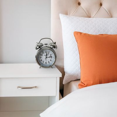 Relógio Despertador de Mesa LED Retrô Analógico Prateado - Estilo Clássico e Funcionalidade Moderna