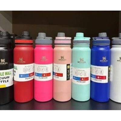 Garrafa térmica Isolada a Vácuo De Aço Inox Academia Verde
