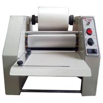 Plastificadora Profissional De Bobina Para Crachá Rg Cic Cpf R-180