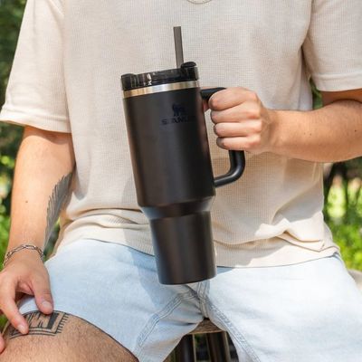 COPO STANLEY QUENCHER EM AÇO INOX 1,18 LITROS PRETO BLACK 2.0 08316-00