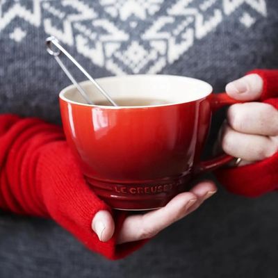 KIT LE CREUSET BULE 1,3L E 2 CANECAS BISTRO 400ML VERMELHO