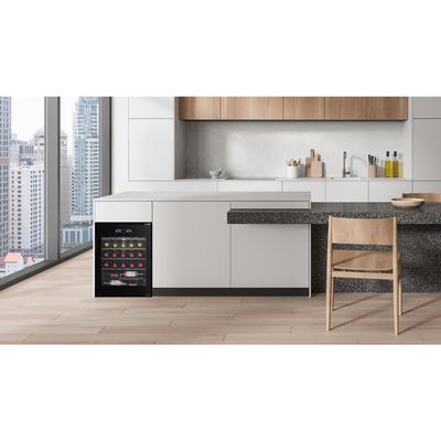 Adega 24 Garrafas MDRW110FGGGL3 Porta de Vidro Painel Touch Midea Preto