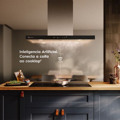 Coifa de Ilha Electrolux 90cm Inox Experience com Inteligência Artificial e Alto Poder Sucção (CE9IF) 127V