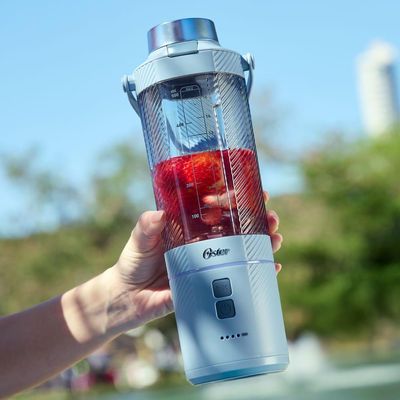 Liquidificador Portátil Sem Fio Blender Go Max Oster