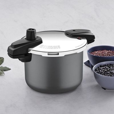 Panela De Pressão Arizona Indução 20 Cm 4,5 L Em Alumínio Revestimento Interno E Externo Grafite Tramontina 20560-520