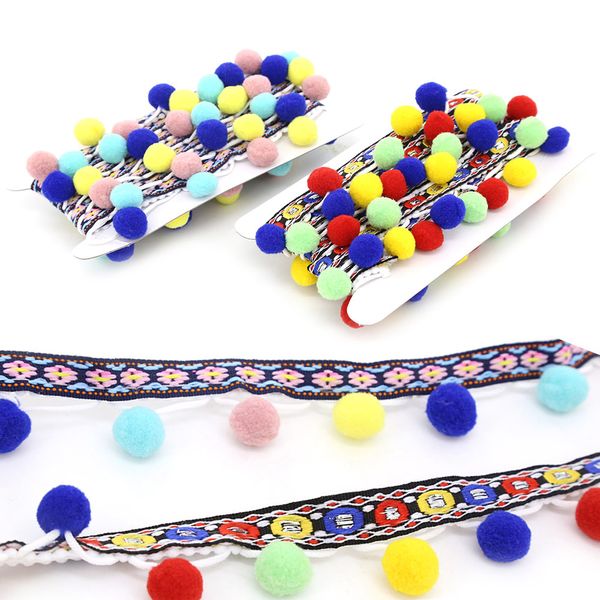 Fita Pompom Le Multicolor com Faixa Bordada com 1,5cmX2m Cores e Estampas Diversas - Item Sortido