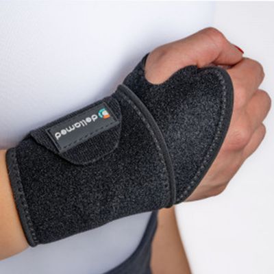 Munhequeira Ajustável Ortho Care Dellamed Preto