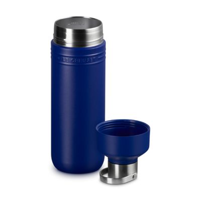 GARRAFA LE CREUSET TÉRMICA ON THE GO EM AÇO INOXIDÁVEL 1 LITRO AZURE BLUE 41066332200001
