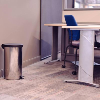 Lixeira Redonda com Pedal 20L Tramontina New Aço Inox Polido para Banheiro Cozinha Escritório
