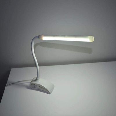 Luminária Flexível Tubo 13 LEDs com CLIPE Prendedo - GARRA - FINA P - USB