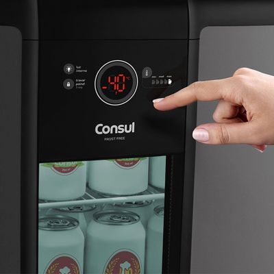 Cervejeira 1 Porta Frost Free 82 Litros Consul CZD12AT Titanium / 110V