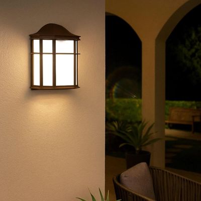 Arandela Luminária de Parede Externa Colonial Marrom 19X25cm Lente Fosca De Ville Dital