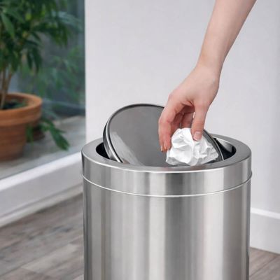 Lixeira Redonda Tramontina Swing 12L Tampa Basculante Inox Área de Serviço Banheiro Cozinha