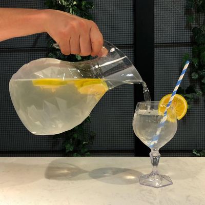Jarra Plástica Com Alça 2,3L Para Água E Suco UZ
