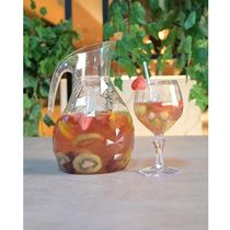 Jarra Plástica Com Alça 2,3L Para Água E Suco UZ