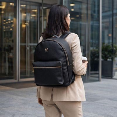 Mochila Feminina Preta Média Executiva Resistente Em Poliuretano  Majestic  Yins Brasil  Preto