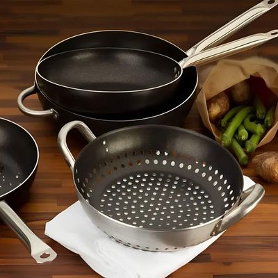 Paellera G Profissional Preta 43 Cm 5 L Em Alumínio Com Revestimento Interno Antiaderente Multiflon