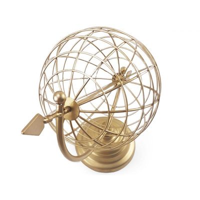 Globo Giratório Modelo Flecha Em Metal Dourado 26x18Cm