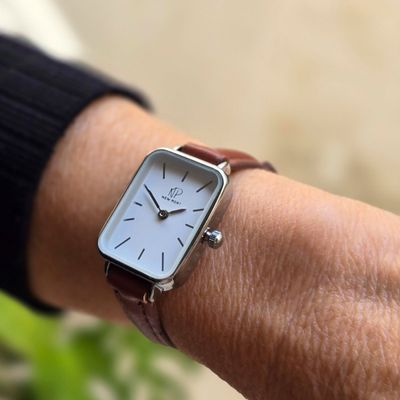 Relógio Quadrado Feminino Pulseira Marrom Analógico Elegante