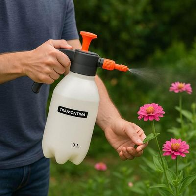 Pulverizador Borrifador Manual com Gatilho 2L de Compressão Prévia Tramontina Jardinagem