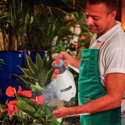 Pulverizador Borrifador Manual com Gatilho 2L de Compressão Prévia Tramontina Jardinagem