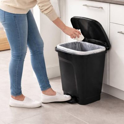 Lixeira Plástica 25L com Pedal Cozinha Lavanderia Tramontina T-Force Preta Cesto de Lixo