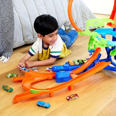 Pista Hot Wheels Stunt Track Choque Multi-Aéreo Mattel JFD12