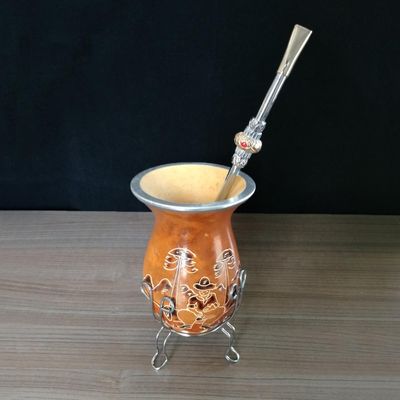 Conjunto Kit Chimarrão Bomba E Cuia Com Tripé