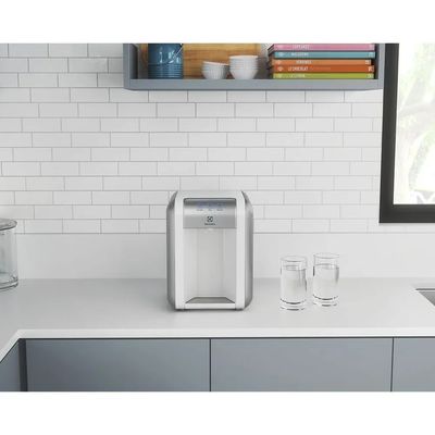 Purificador Electrolux Eletrônico Compacto Efficient Painel Digital Bivolt Branco (PE11B) - Bivolt