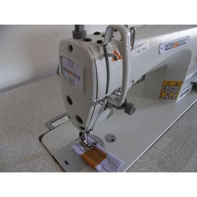 Máquina De Costura Industrial Reta Megamak + 50 Agulhas