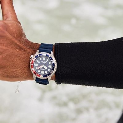 Relógio Citizen Masculino Ref: Bn0168-06l Solar Prateado Divers Eco-Drive