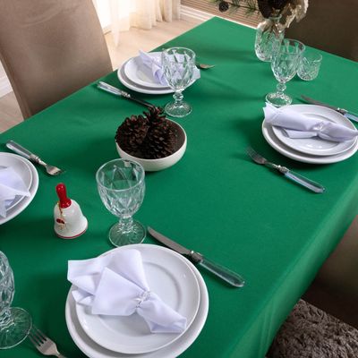 Toalha de Mesa Basic Lisa Oxford Decoração 2,50m x 1,40m para 8 Lugares - Verde